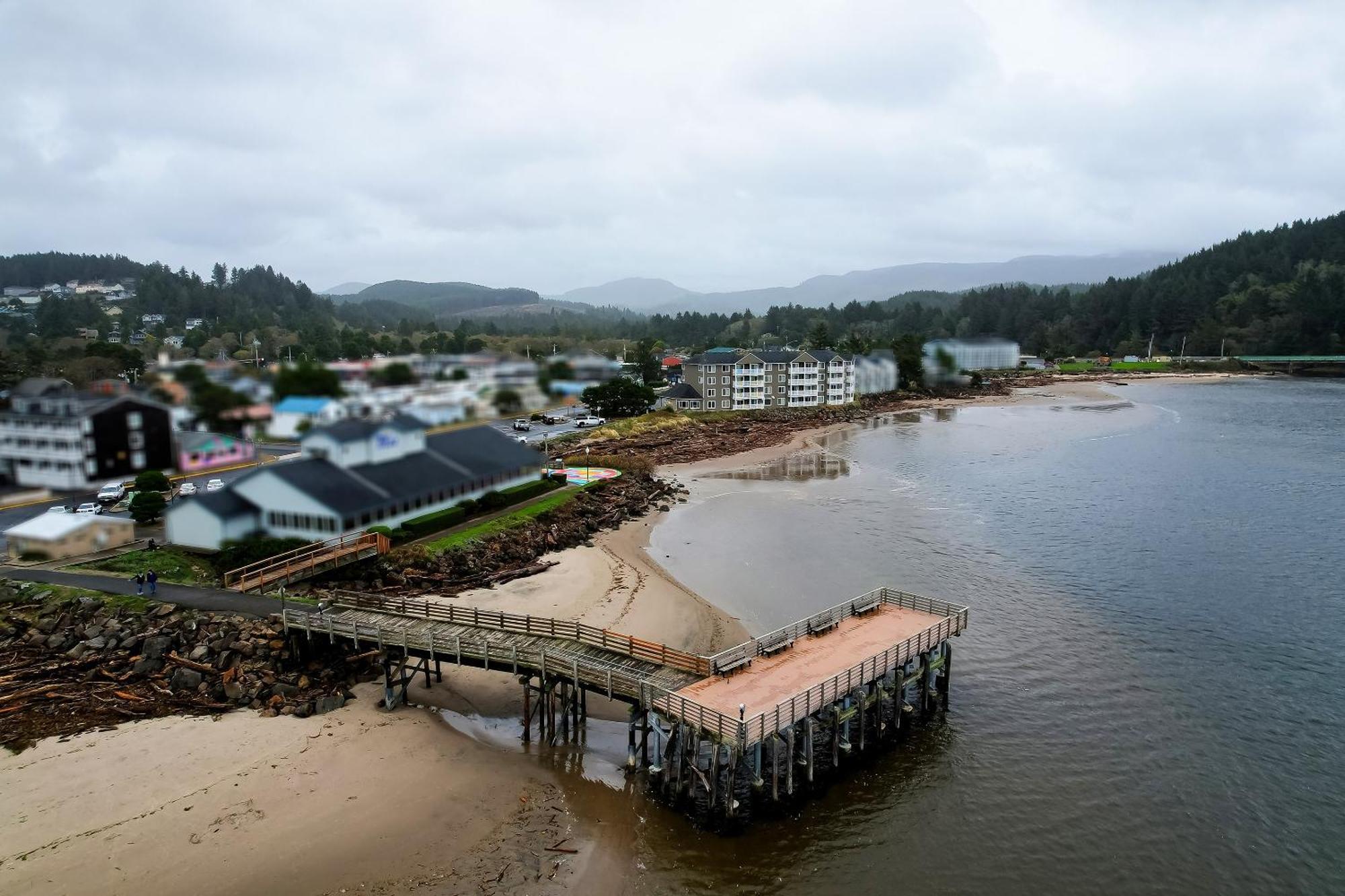 Siletz Bay Beachfront Hotel By Oyo Lincoln City Exterior foto