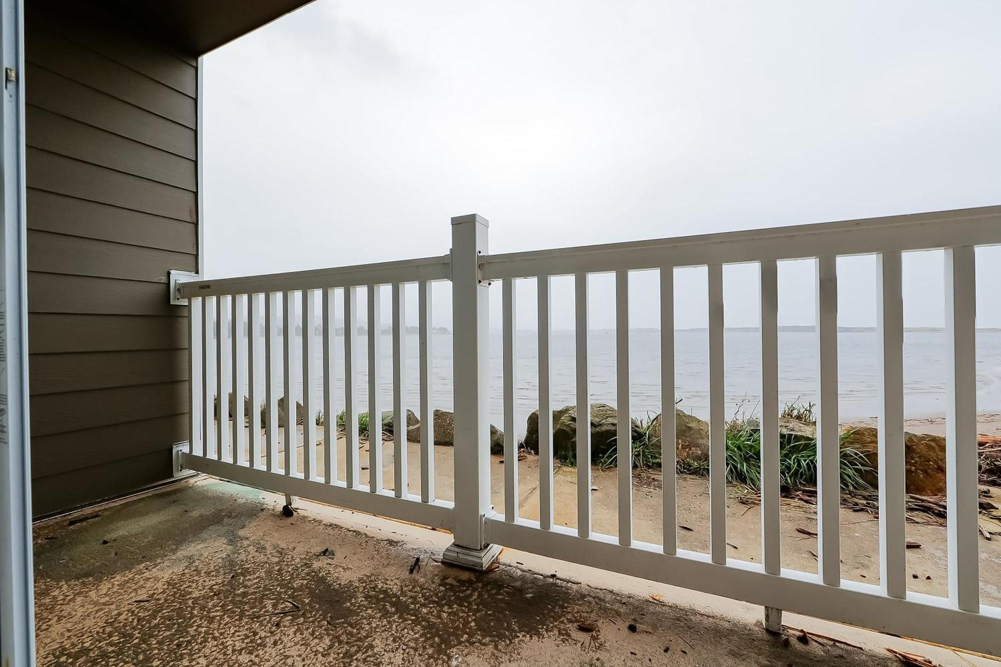 Siletz Bay Beachfront Hotel By Oyo Lincoln City Exterior foto